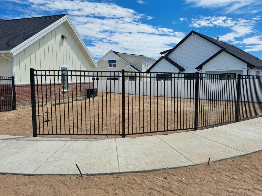 pool gate2