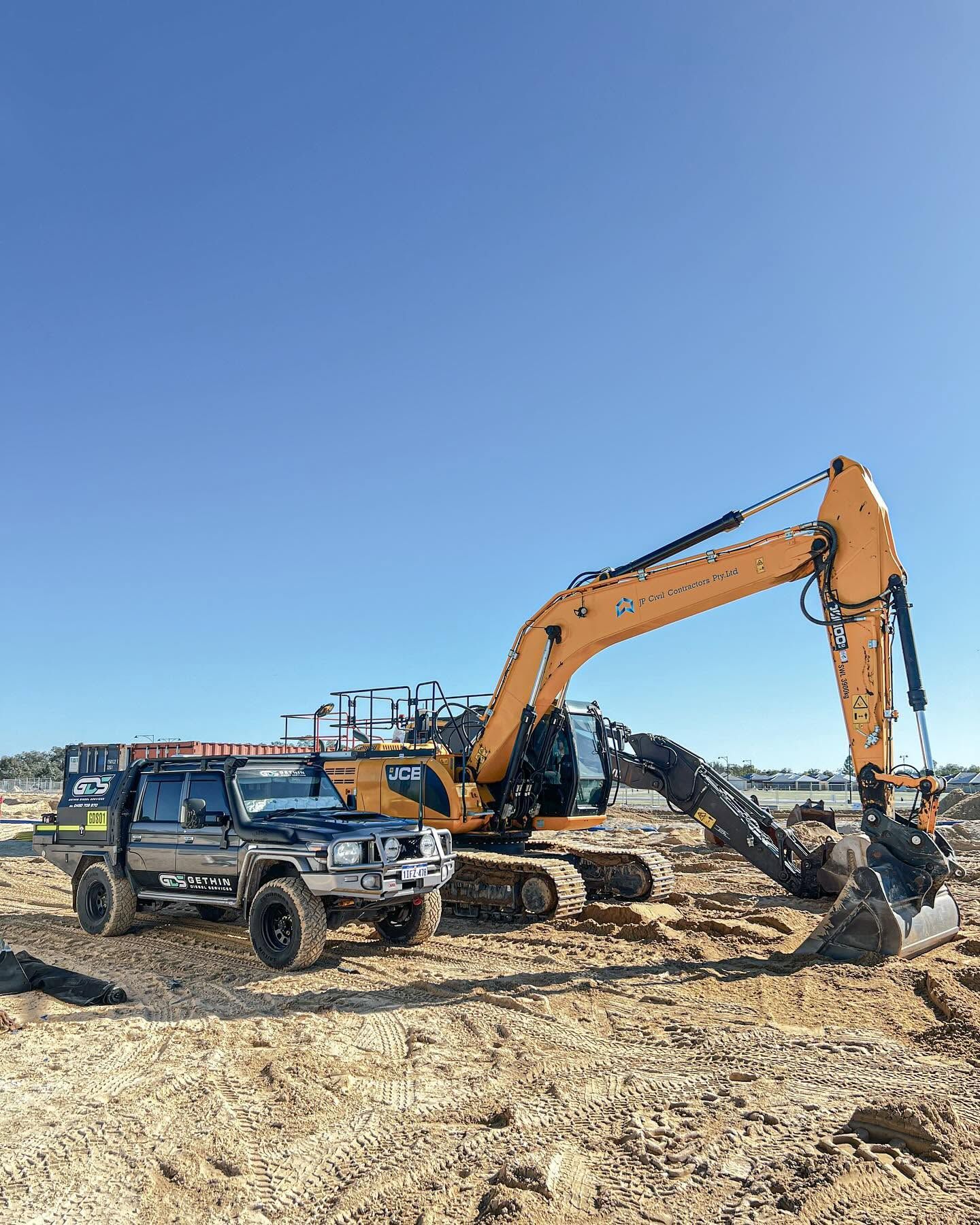 Mobile fleet and equipment support