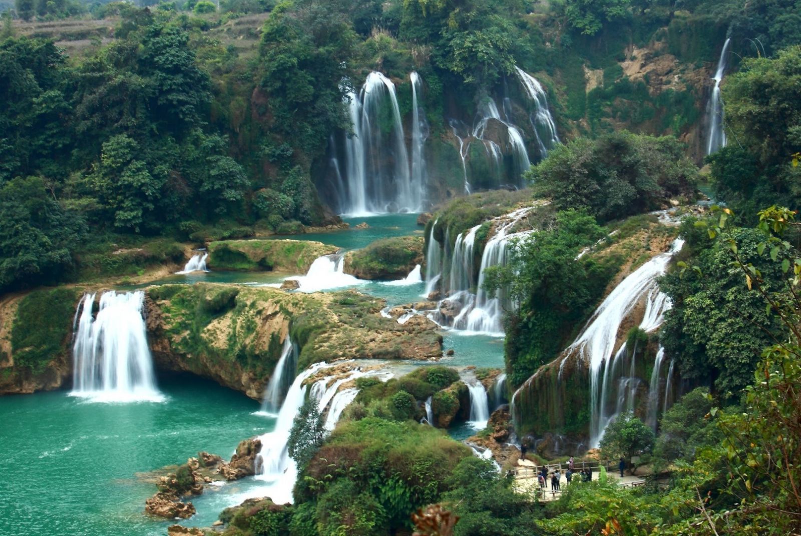  Silver Waterfall and Love Waterfall