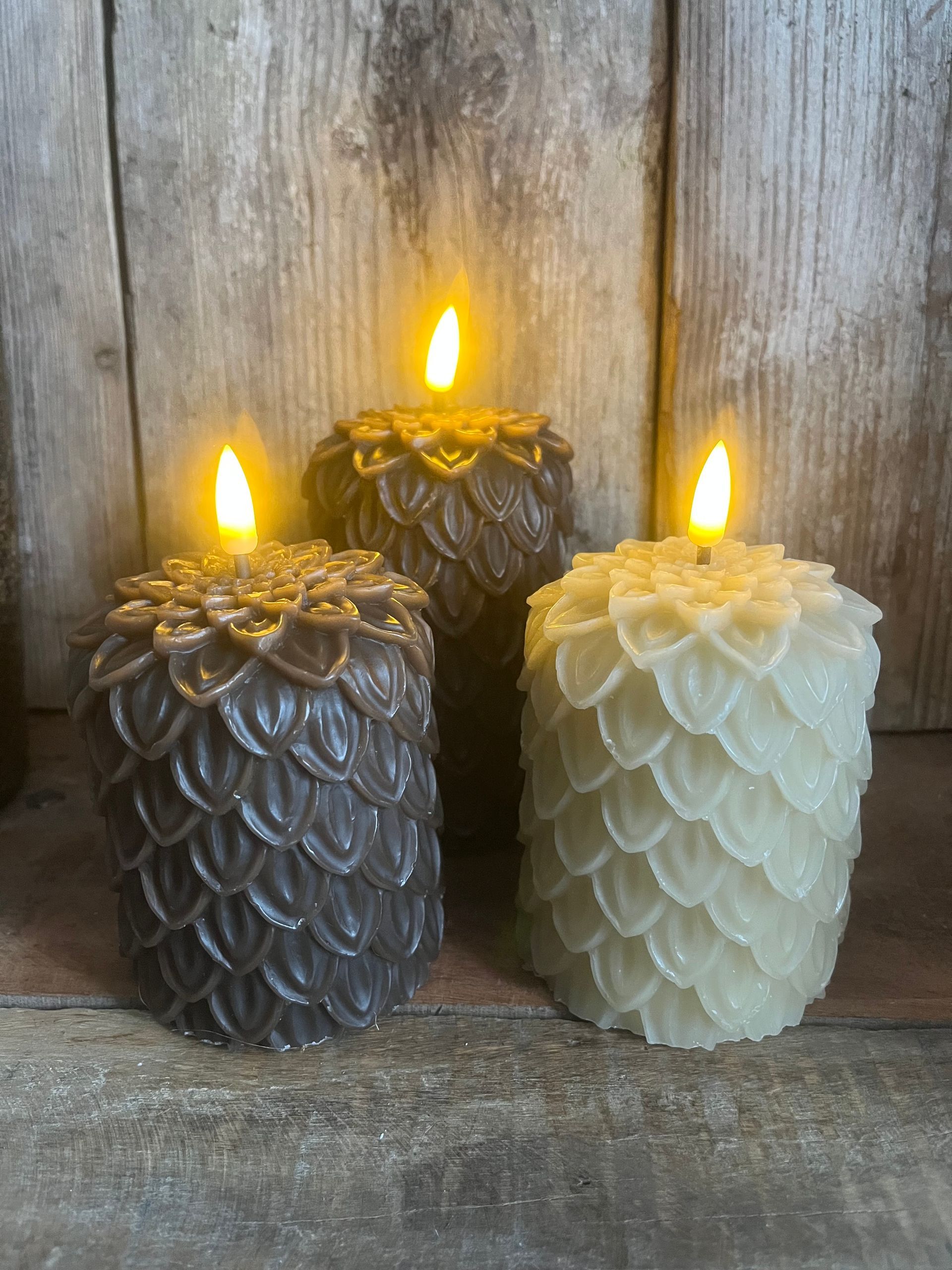 Led kaars 'Pinecone' Candle M