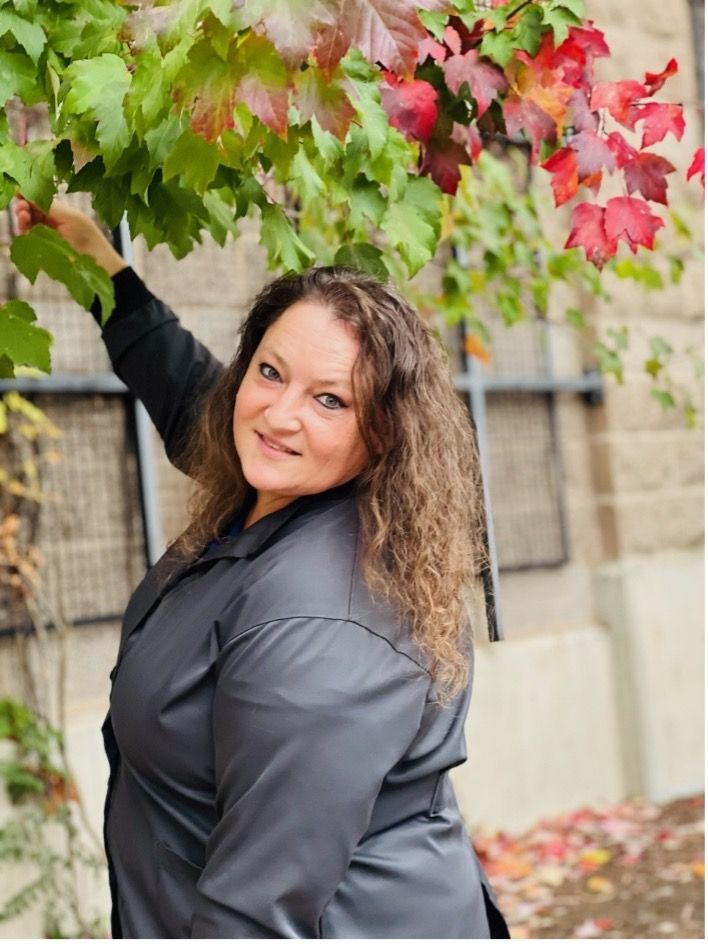 Vera - Dental Assistant