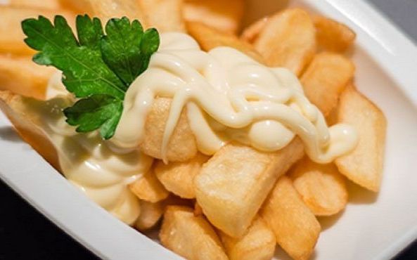 Holländische Pommes 