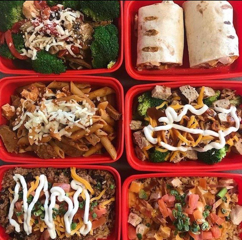 Muscle Maker Grill meal closeups