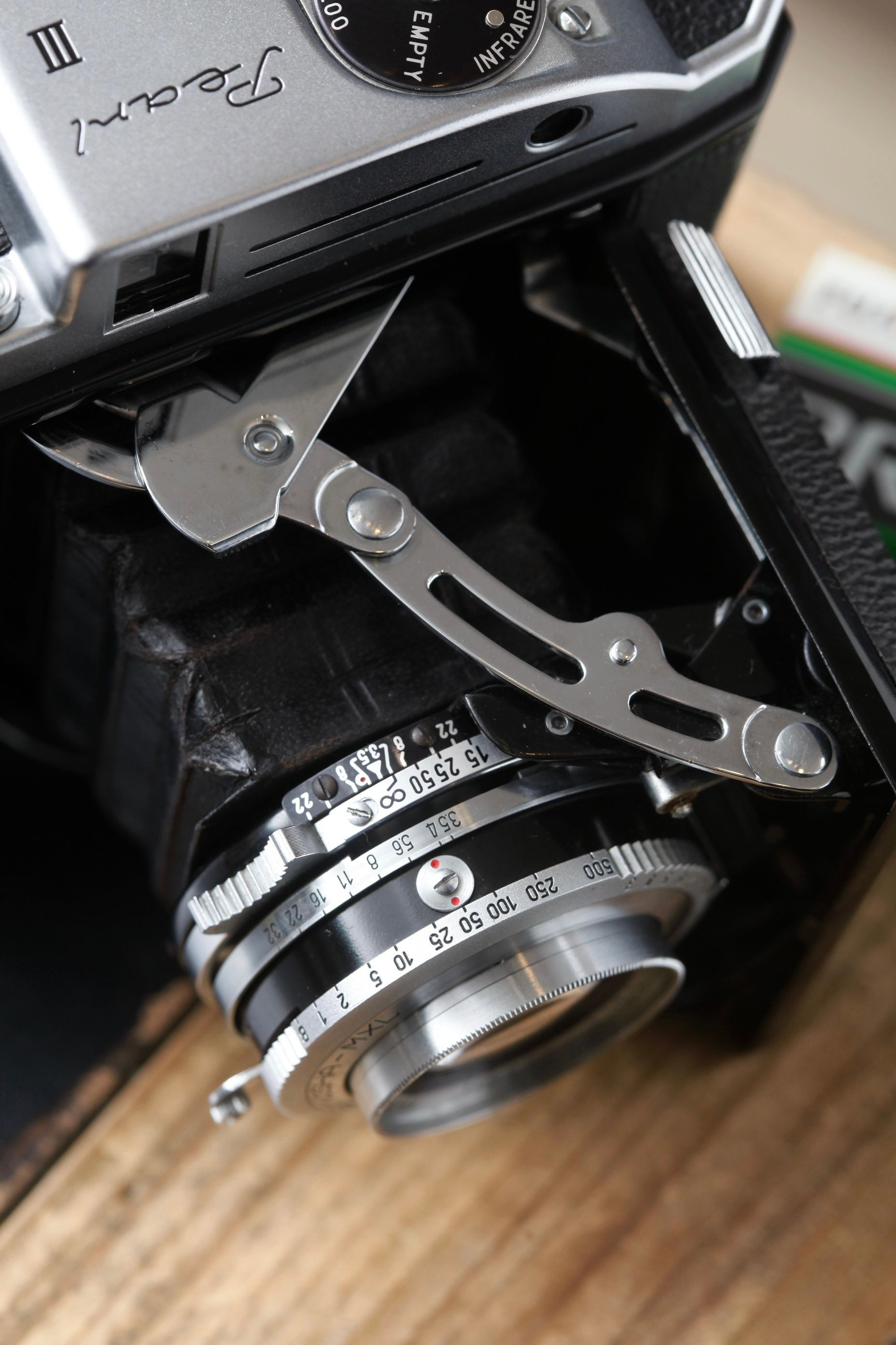 希少動作品 / KONICA Pearl 2 Hexar 75mm f3.5 希少動作品 / KONICA