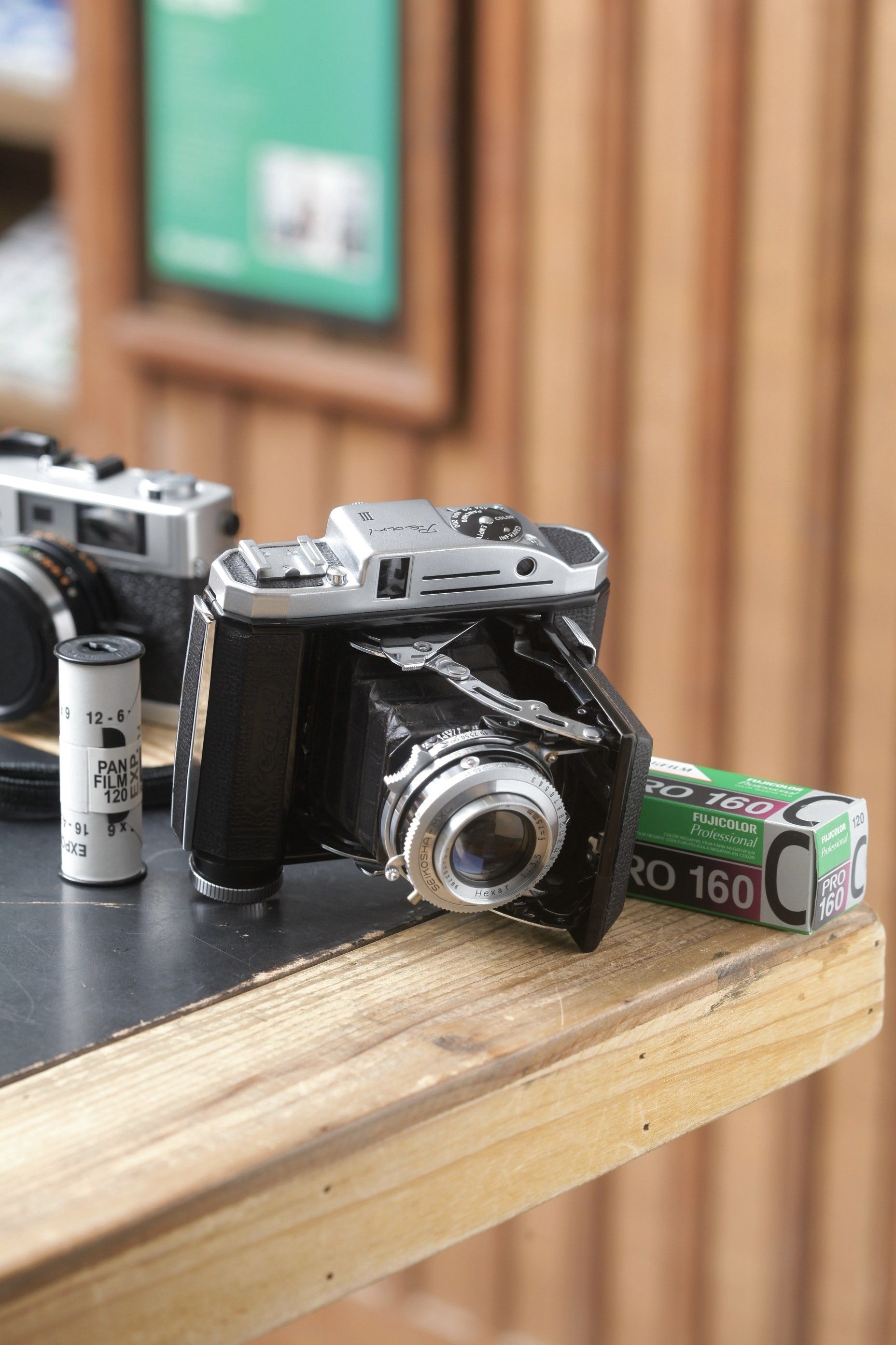 KONICA PEARL III