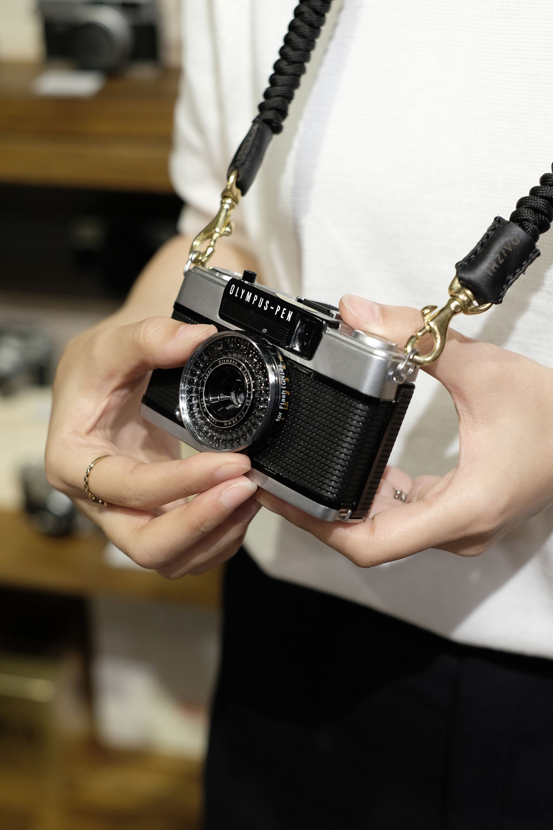 OLYMPUS PEN EE3