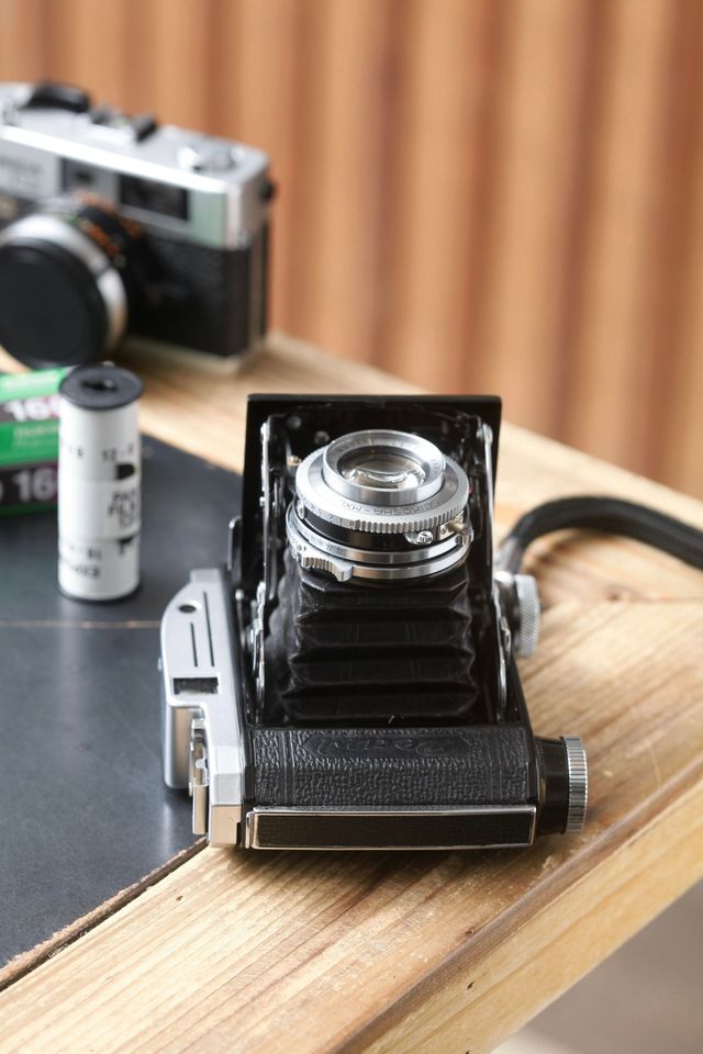 KONICA PEARL III