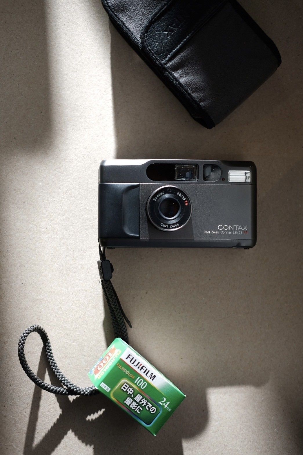 CONTAX T2 (TITANIUM BLACK)