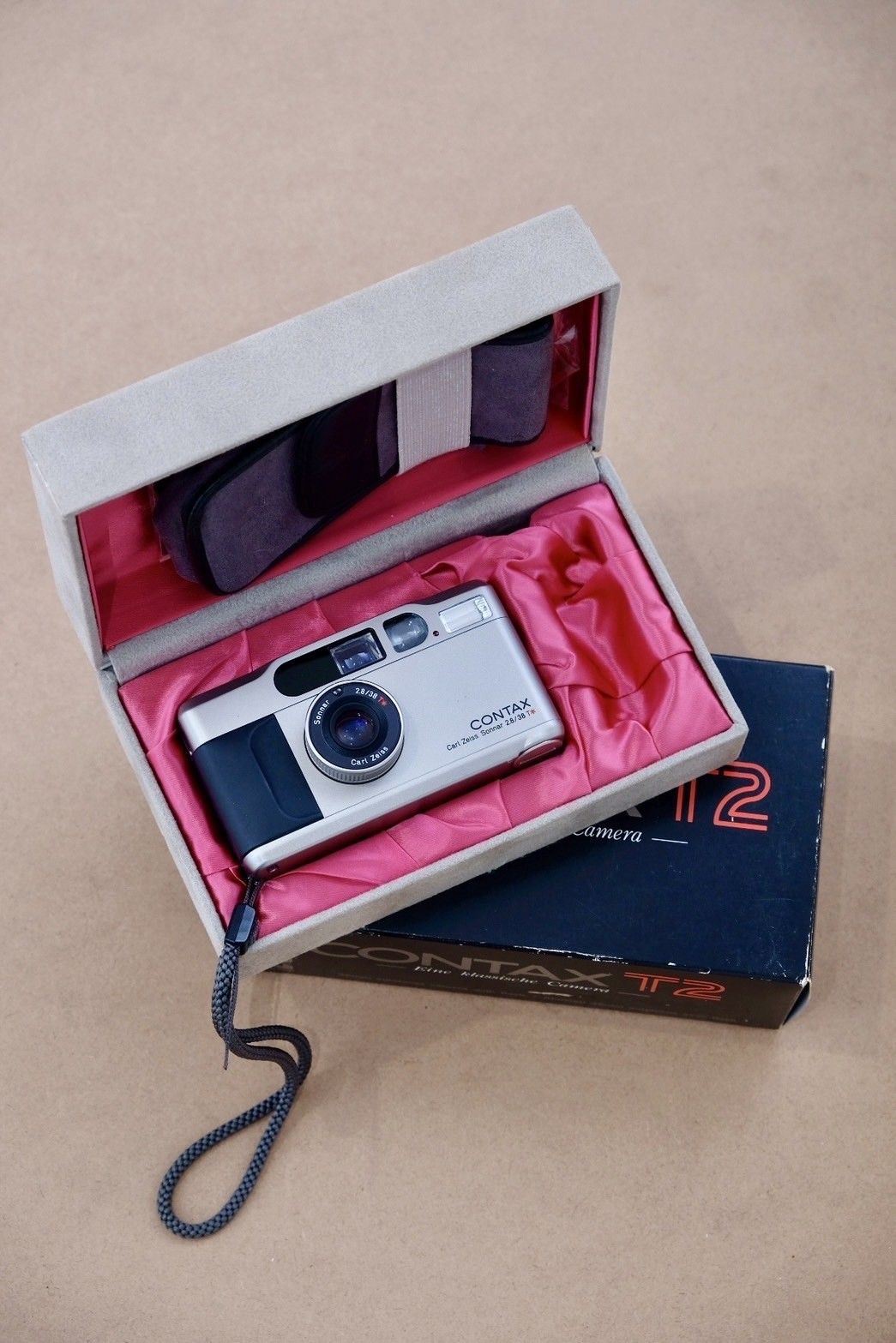 CONTAX T2