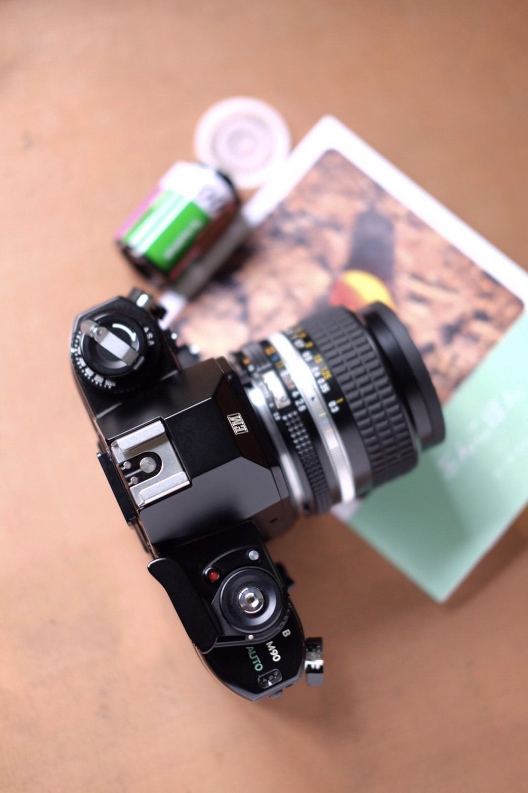 NIKON EM