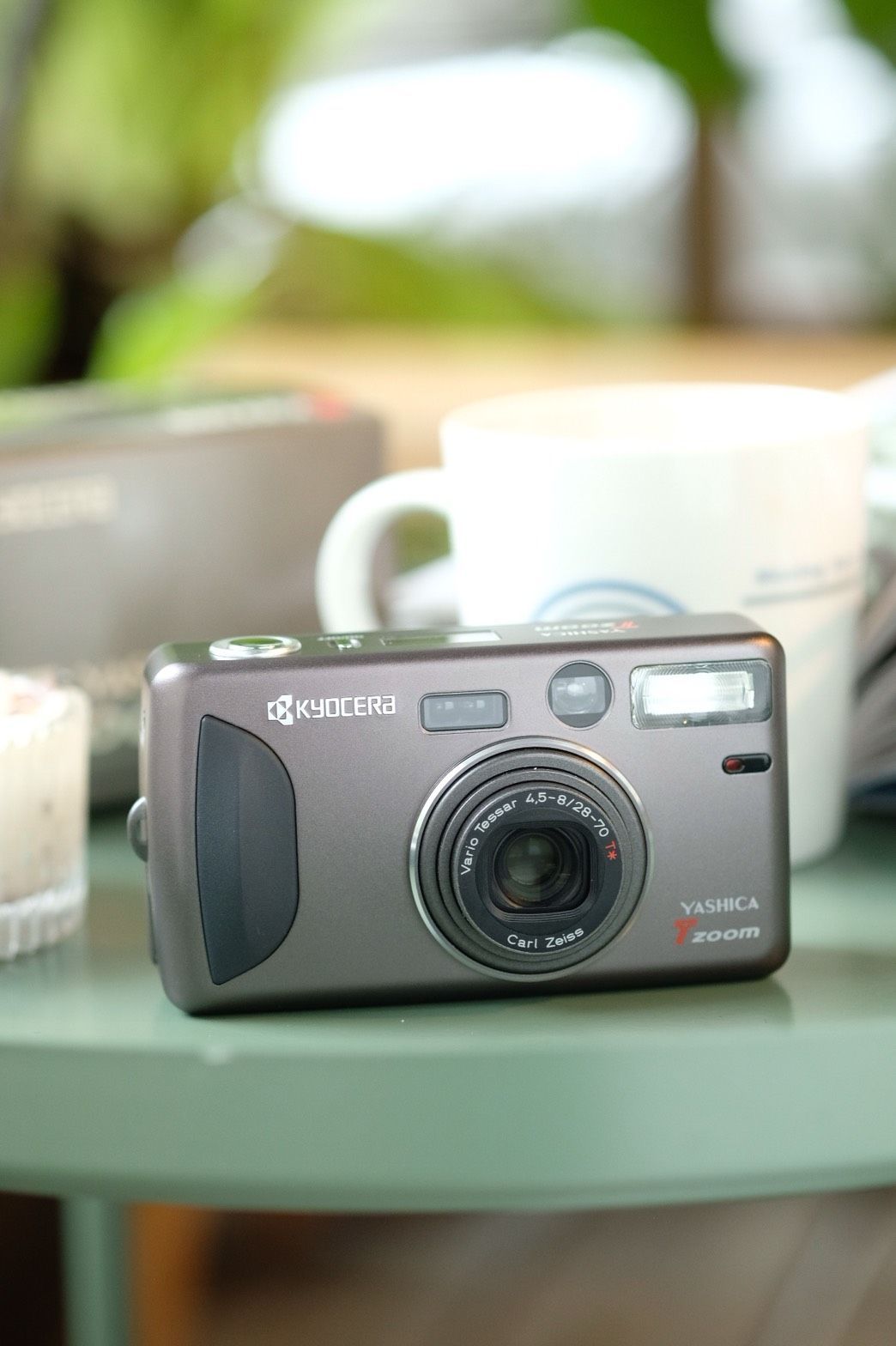 YASHICA T ZOOM