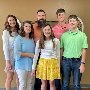 Image of Guthrie Family