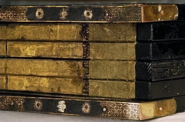 Museo d’Arte Orientale di Torino - Paravento giapponese - Pulitura dei terminali metallici