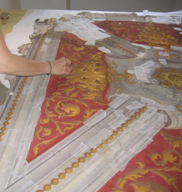 Pontificio Istituto Teutonico di S. Maria dell’Anima, Roma Piano primo Soffitto in carta dipinta intelata Pulitura superficiale con spugna il lattice