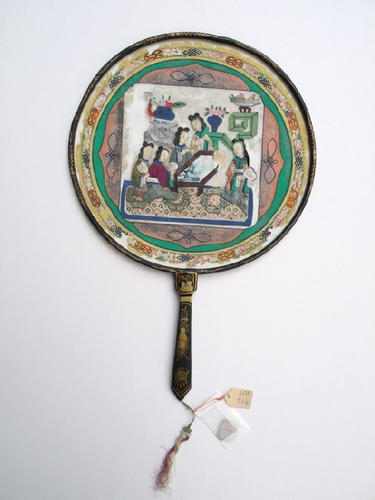 Museo Garda di Ivrea (TO) Ventaglio cinese dipinto su seta foderata su carta Dopo il restauro