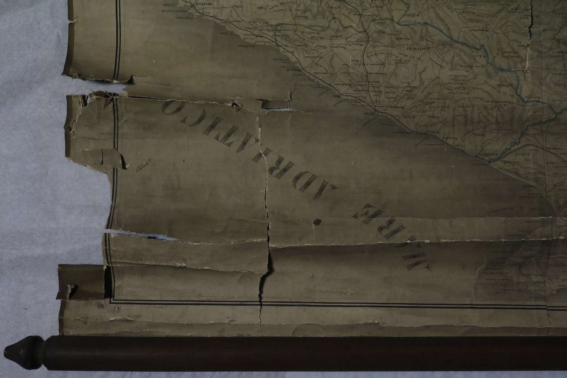 particolare restauro carta geografica Soseishi Torino