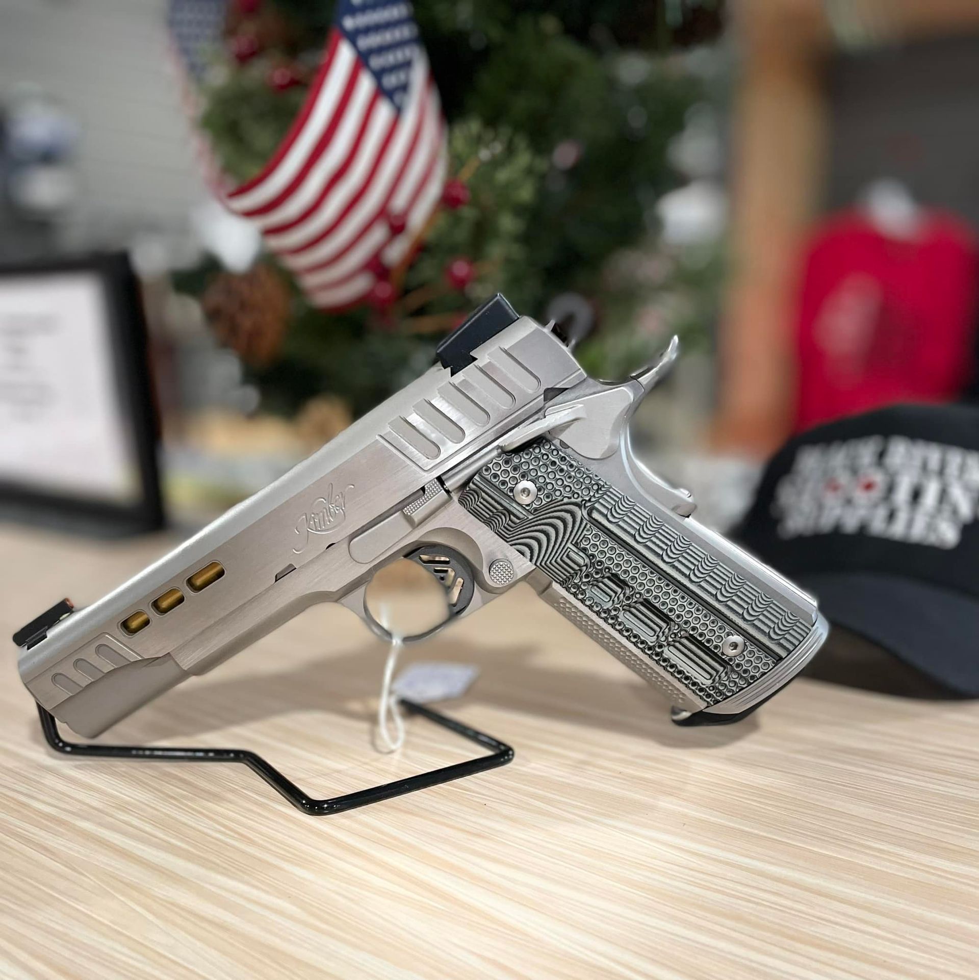 guns