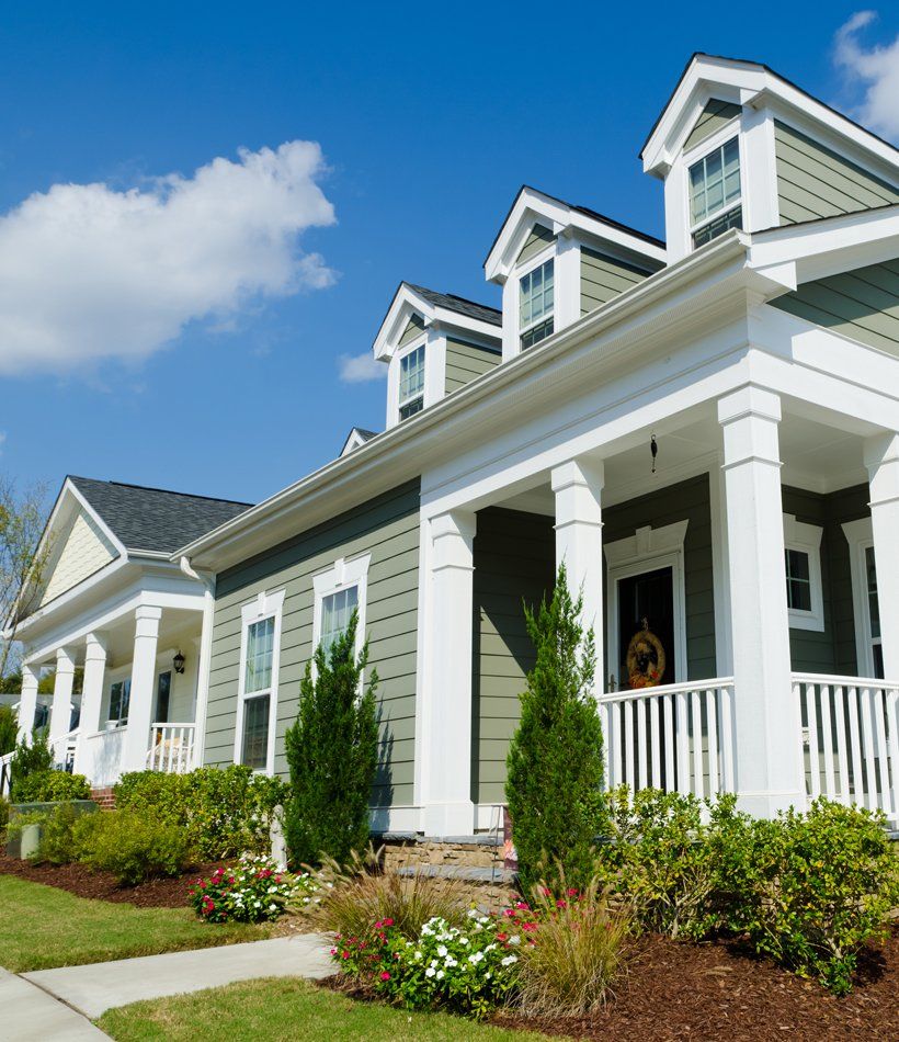 Street of Residential Cottage Style Homes Street of Residential Cottage Style Homes