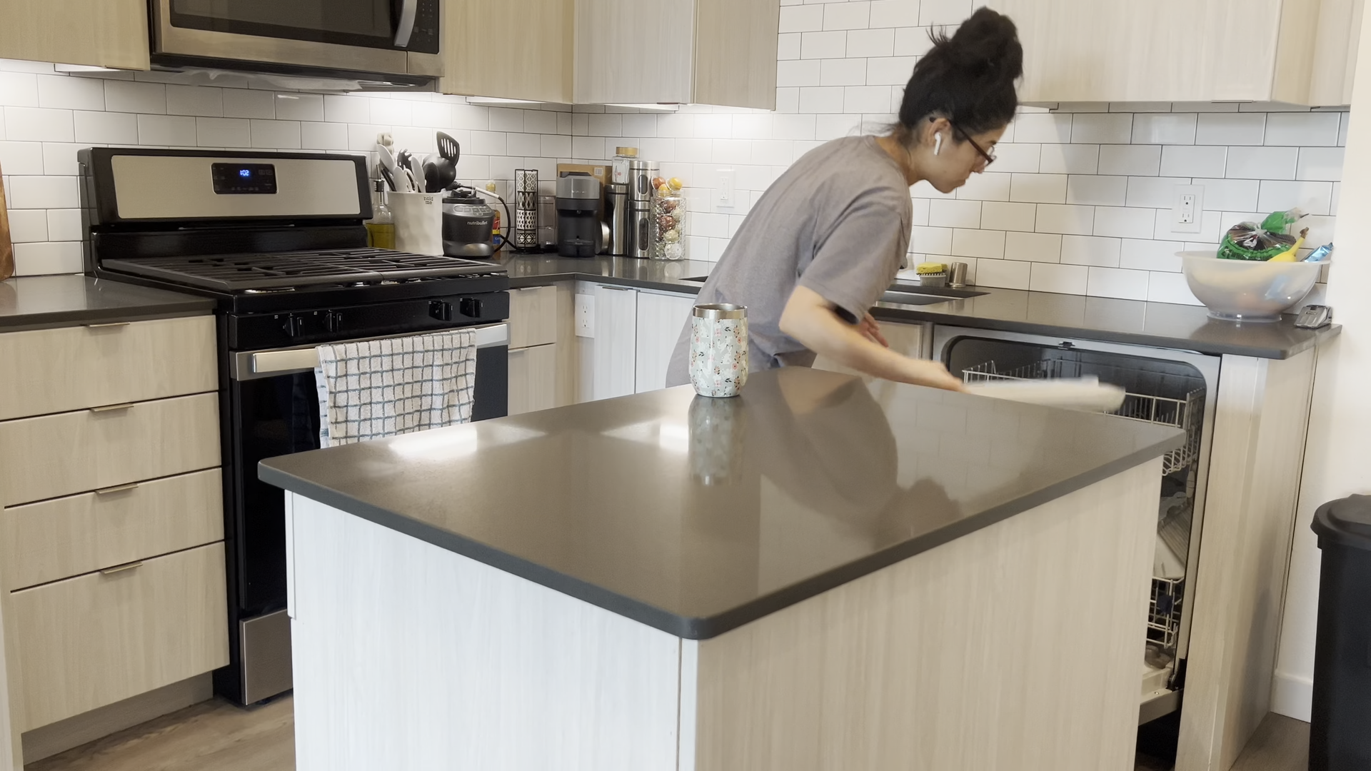 Professional cleaning team member serving a client home in Brooklyn NYC
