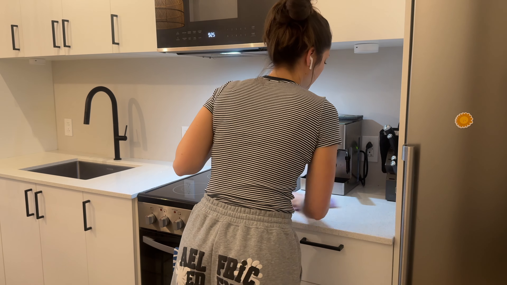Freshly cleaned apartment living room in Boulevard Gardens, Queens — house cleaning service Long Island City gift card