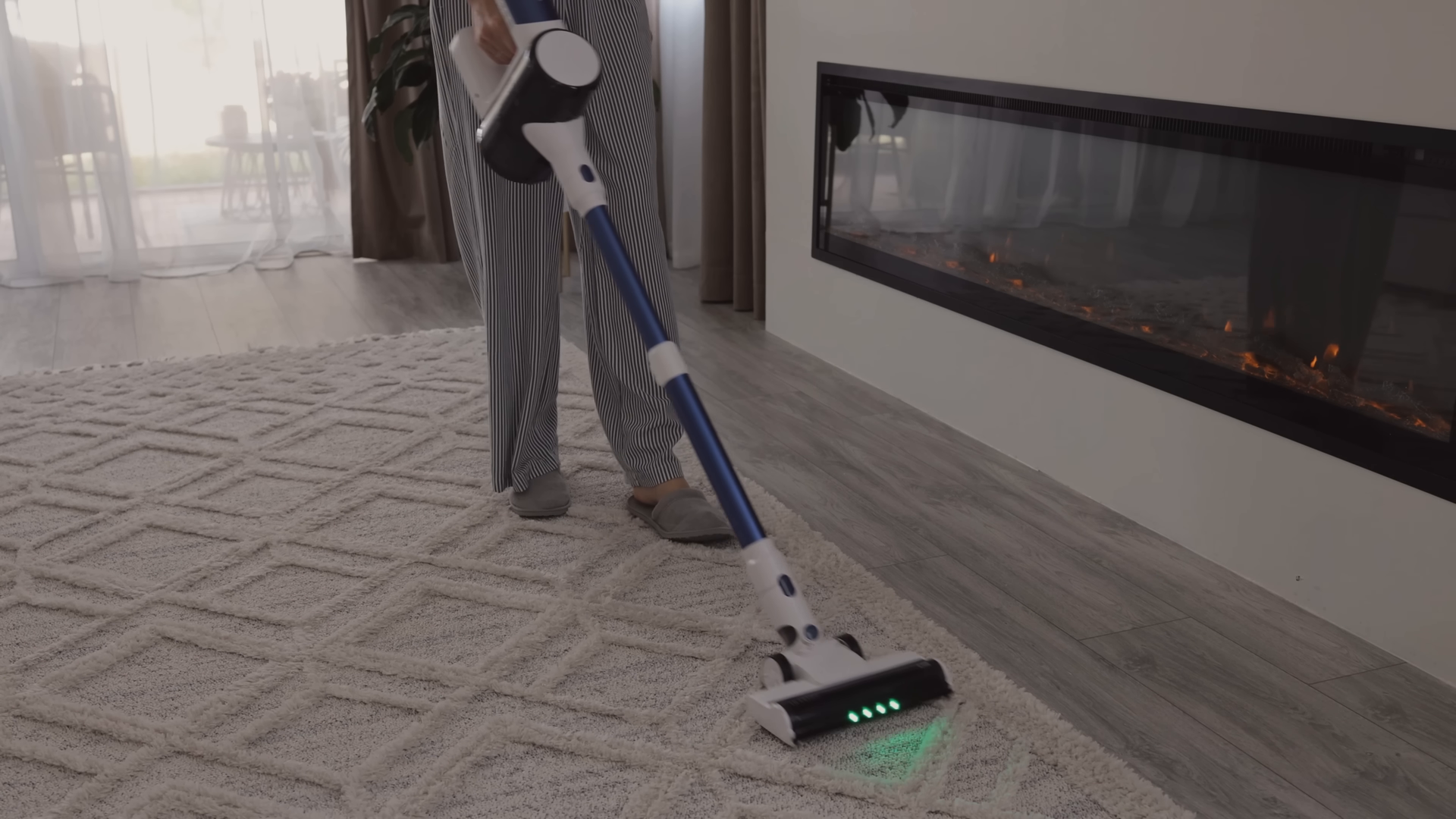 Trusted professional cleaner in a Park Slope Brooklyn home — how to find a reliable maid service NYC