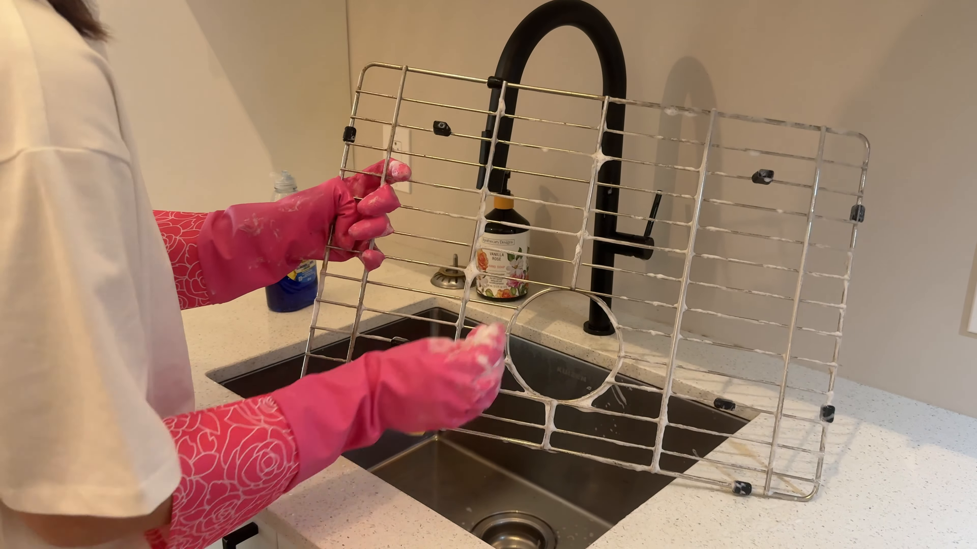 Professional apartment cleaning with satisfaction guarantee in Brooklyn