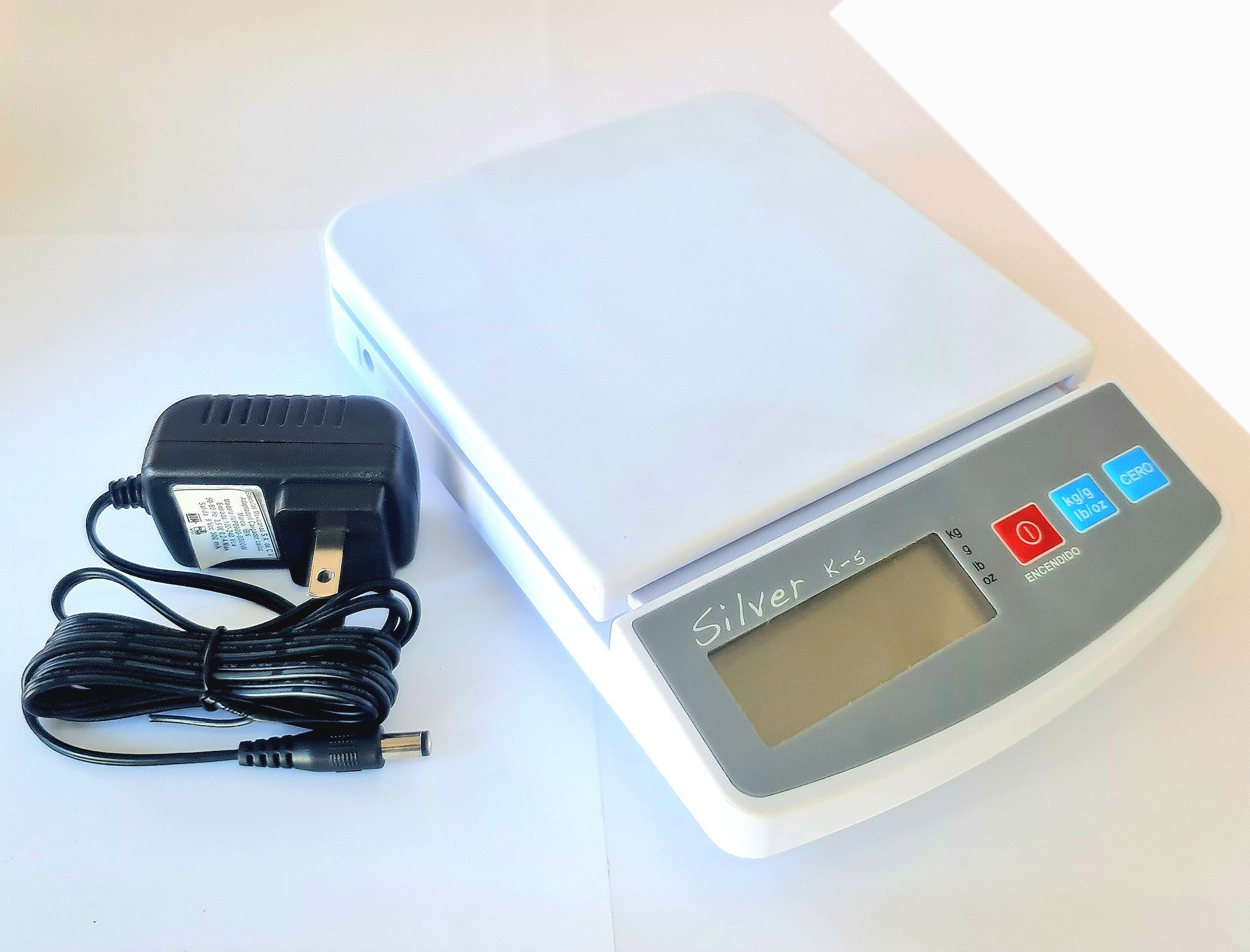 Bascula IBN mod SILVER K-5 5kg/1g CON ELIMINADOR 21X15cm