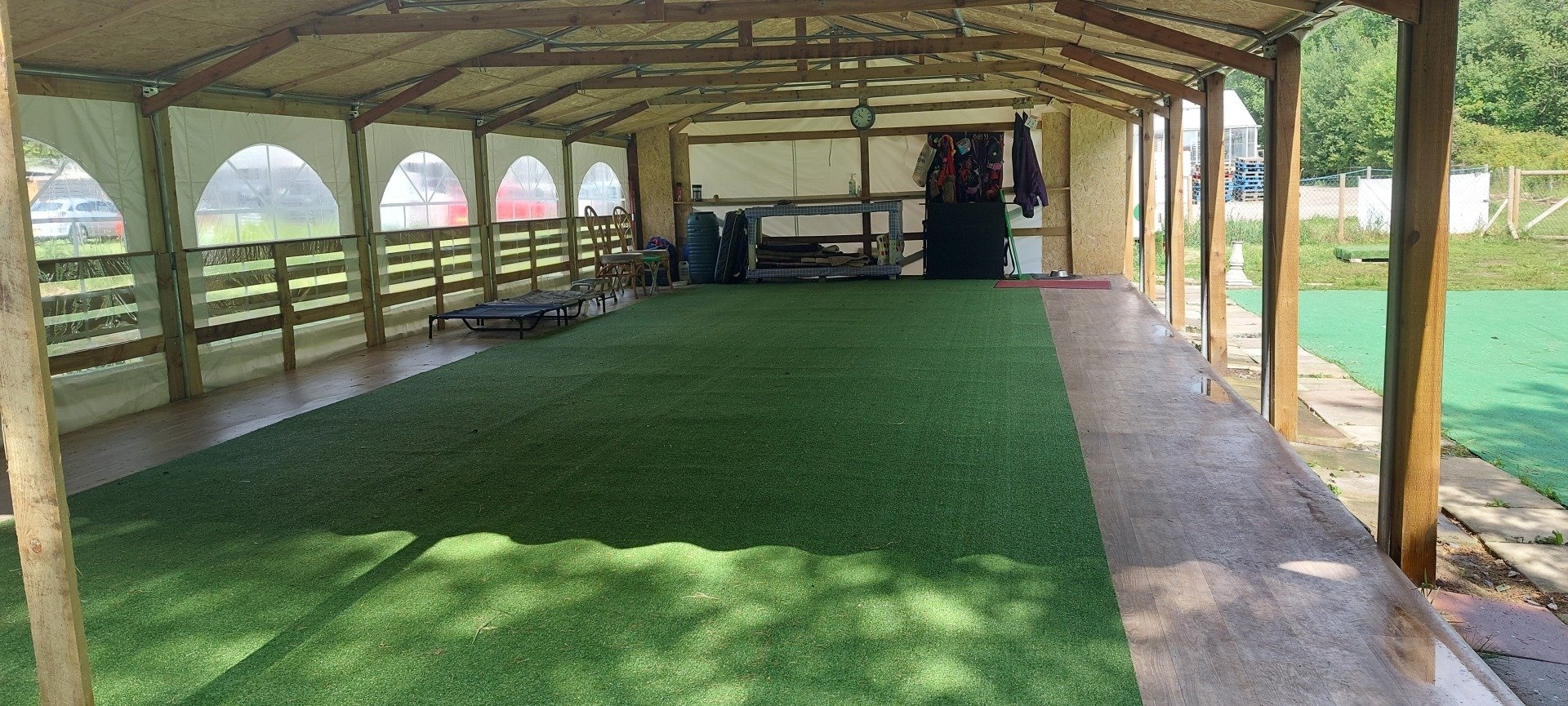 Ipswich dog training, and dog behaviourist. Ipswich dog walking