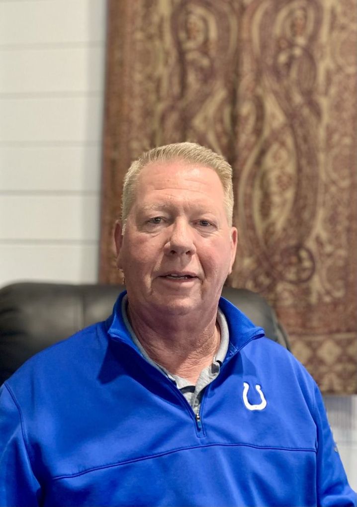 portrait of mike walker, expert roofer for Walker & Son's Construction. Best roofer in Indianapolis