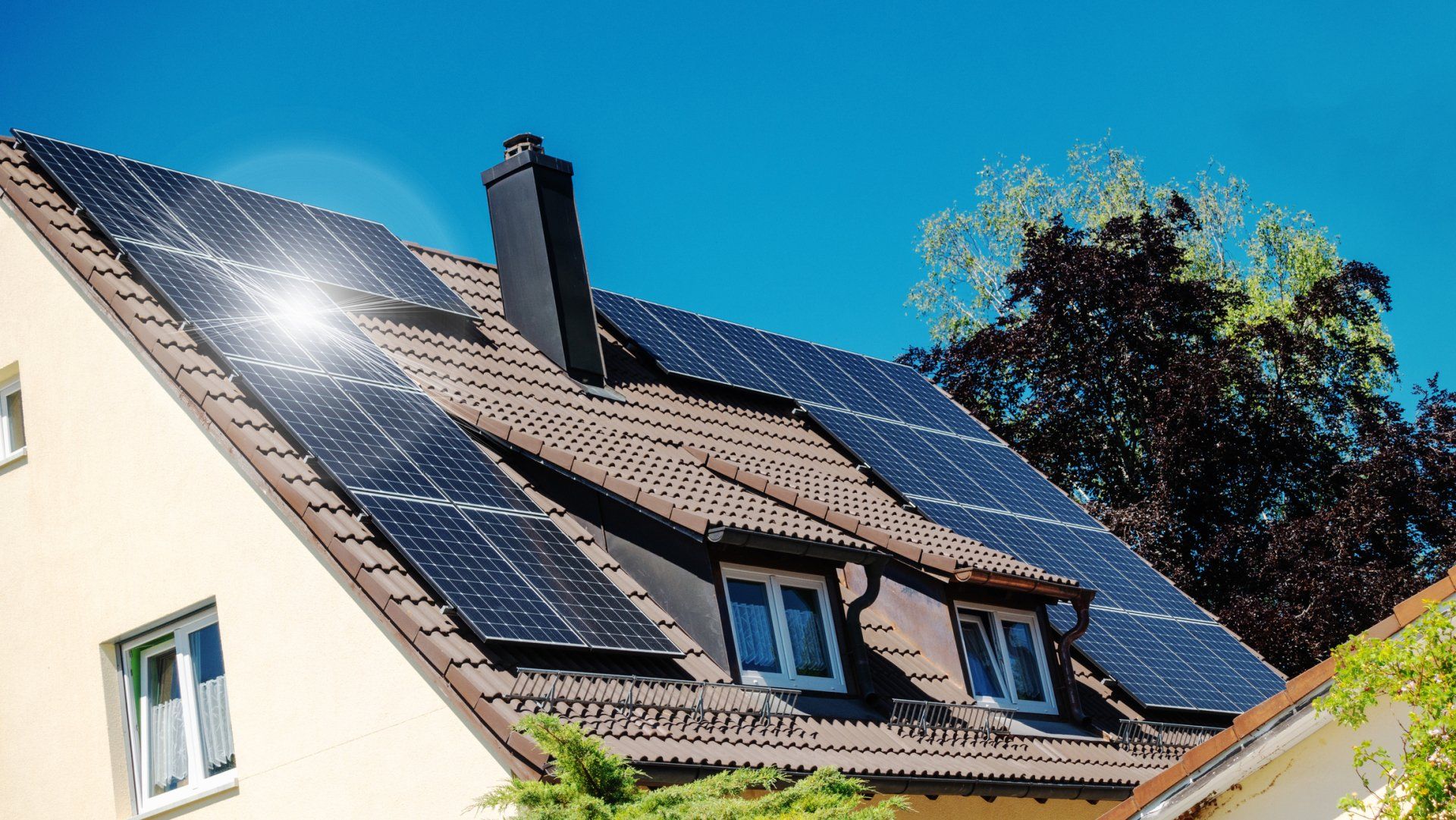 Solar Panels On Roof - Bakersfield, CA - A1 Battery