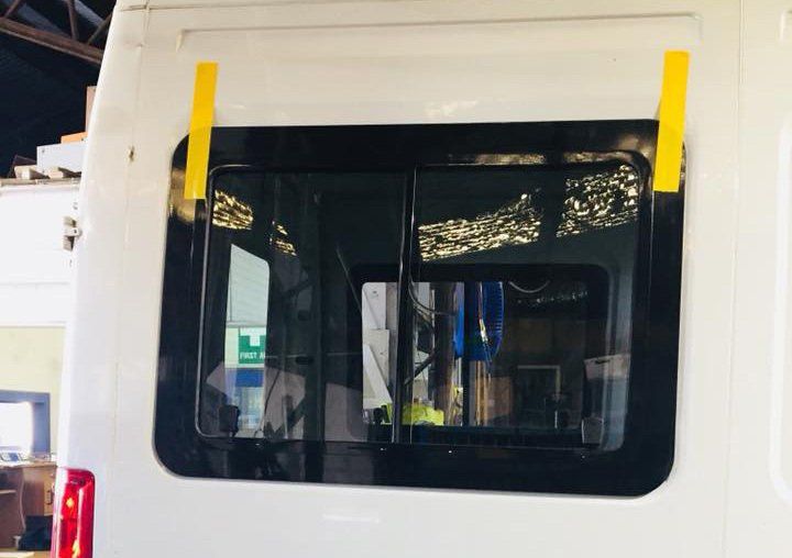 White Car Side Window — Ballarat, VIC — Ballarat Auto Glass White Car Side Window — Ballarat, VIC — Ballarat Auto Glass
