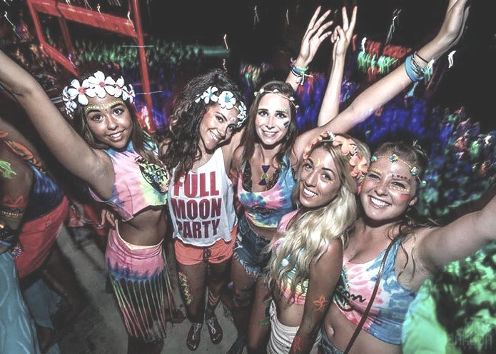 WAIKIKI PARTY NIGHT