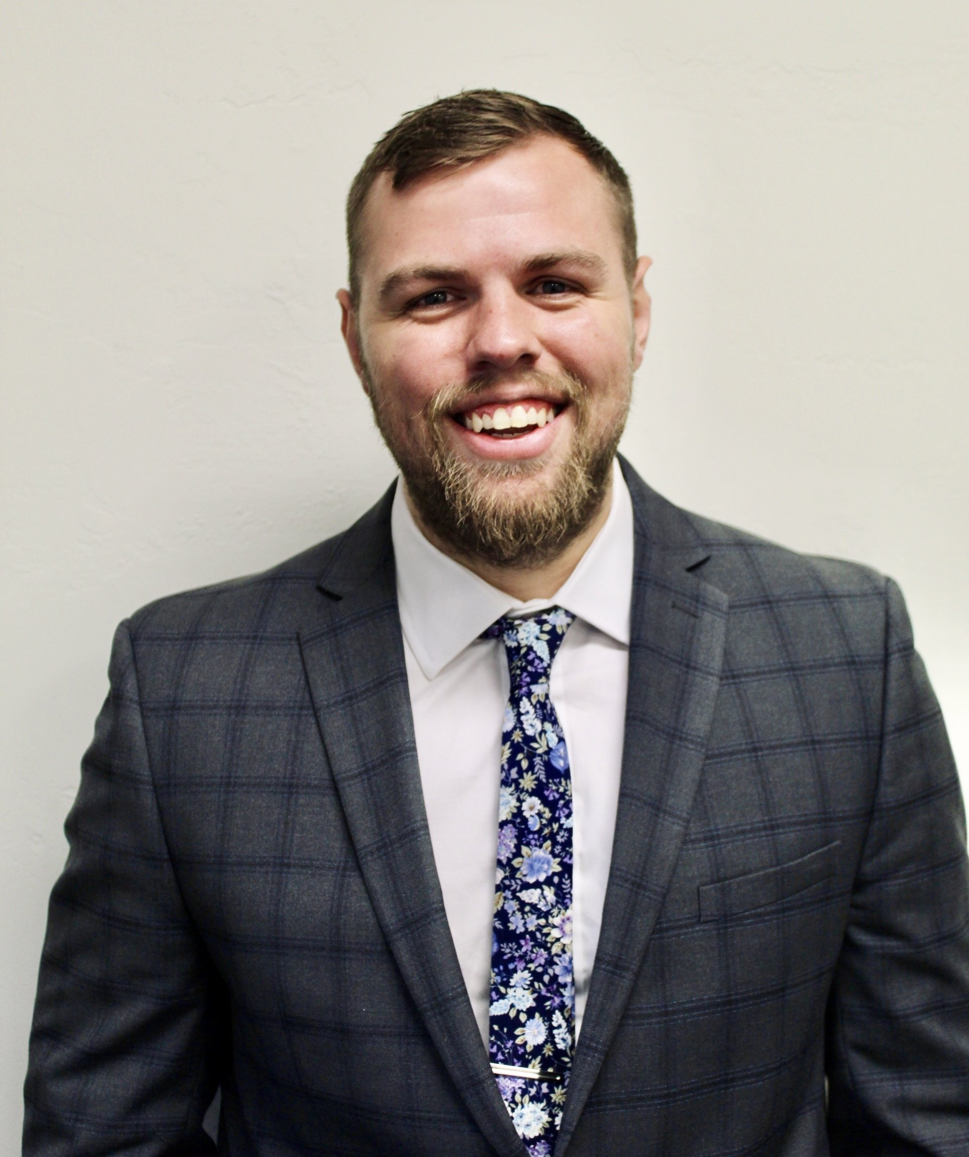 Dr. Evan Klueger Dr. Evan Klueger