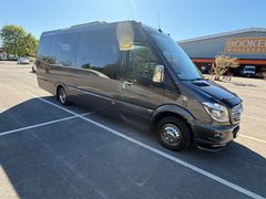 Mini van
