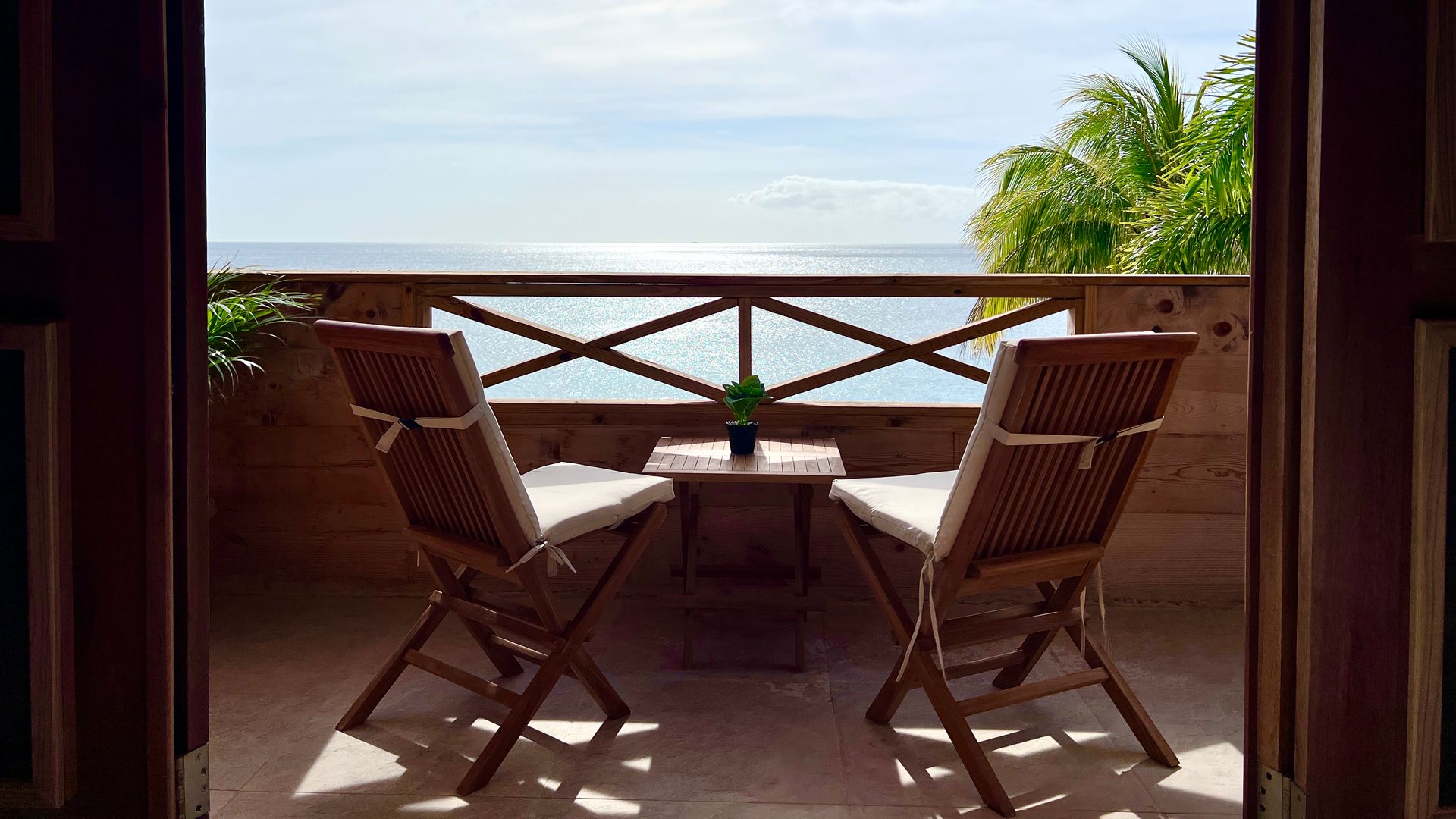 Eco-Friendly Oceanfront Rooms | Best West Eco Lodge & Leisure | Curaçao - Eco-Friendly Oceanfront Rentals With Private Balcony