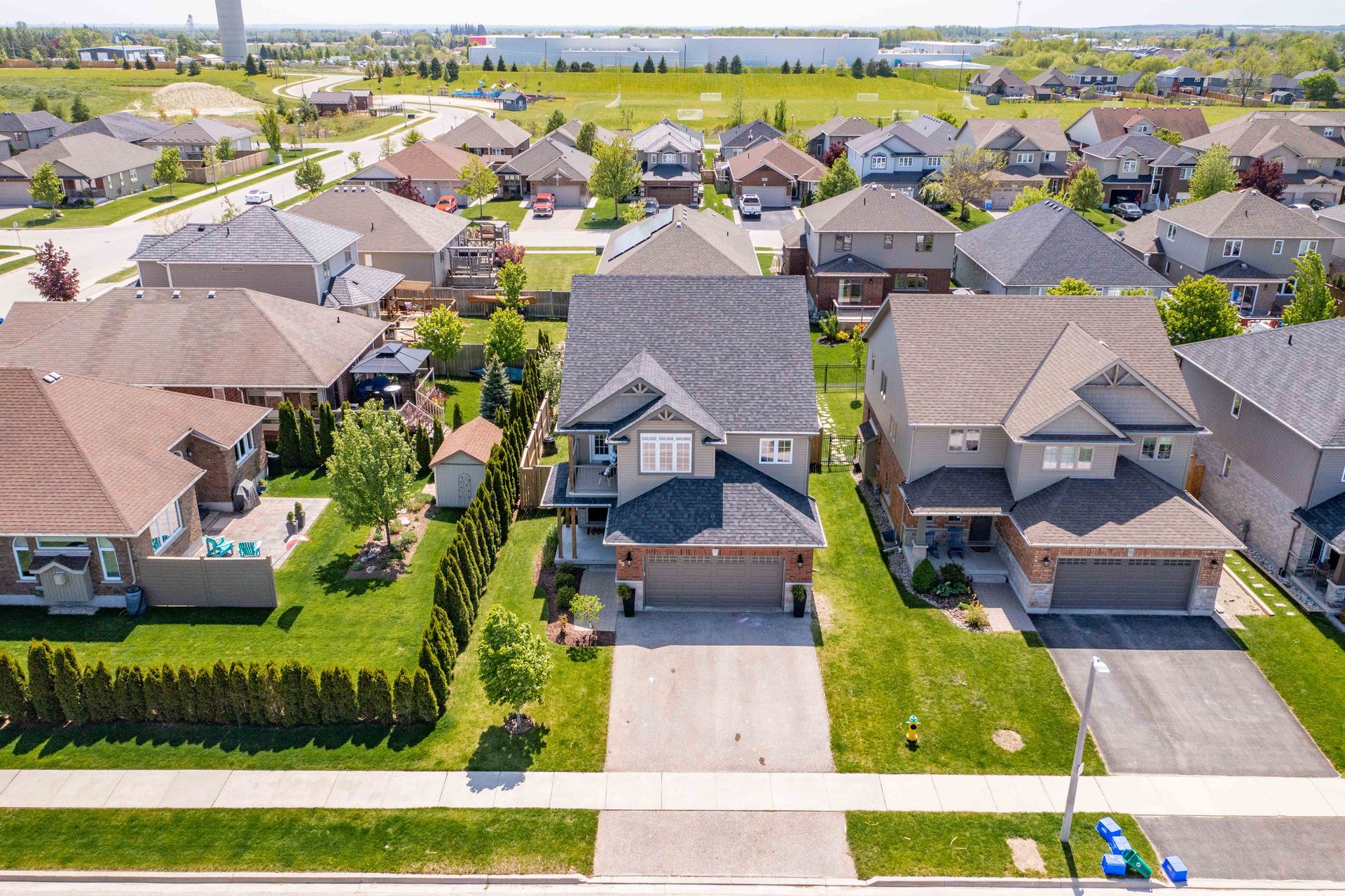 Coldwell Banker Neumann Real Estate Brokerage