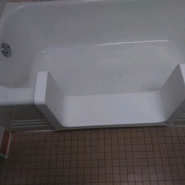 Bath Tub With Tub Cut