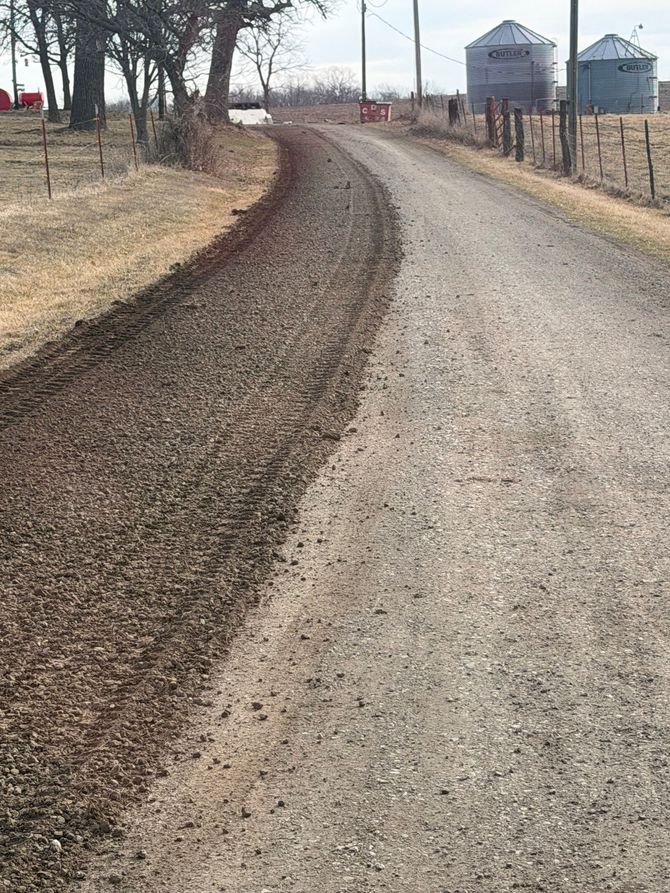 Driveway Services St. Joseph MO by D&G Construction LLC gravel driveway