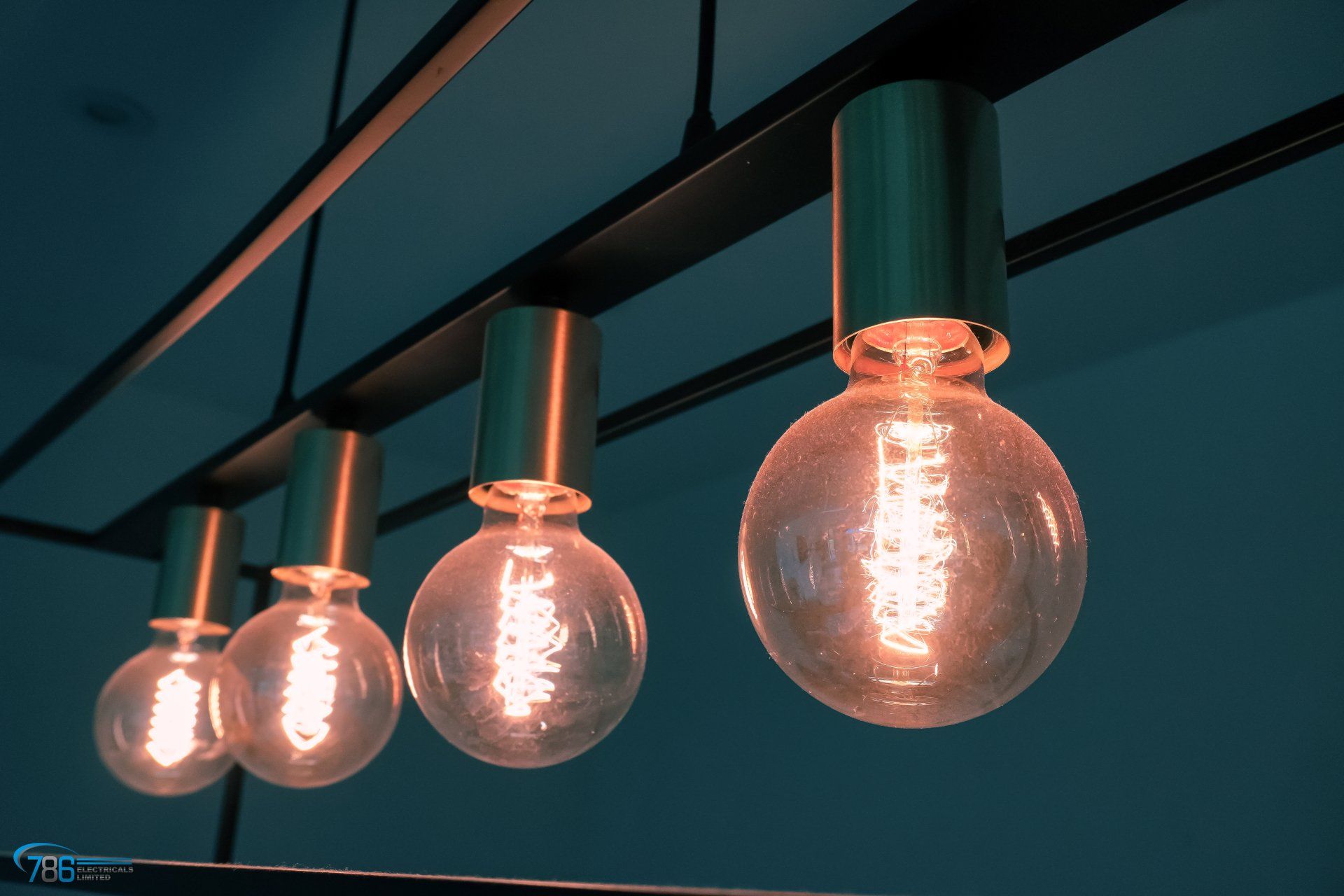 Filament Light Fitting
