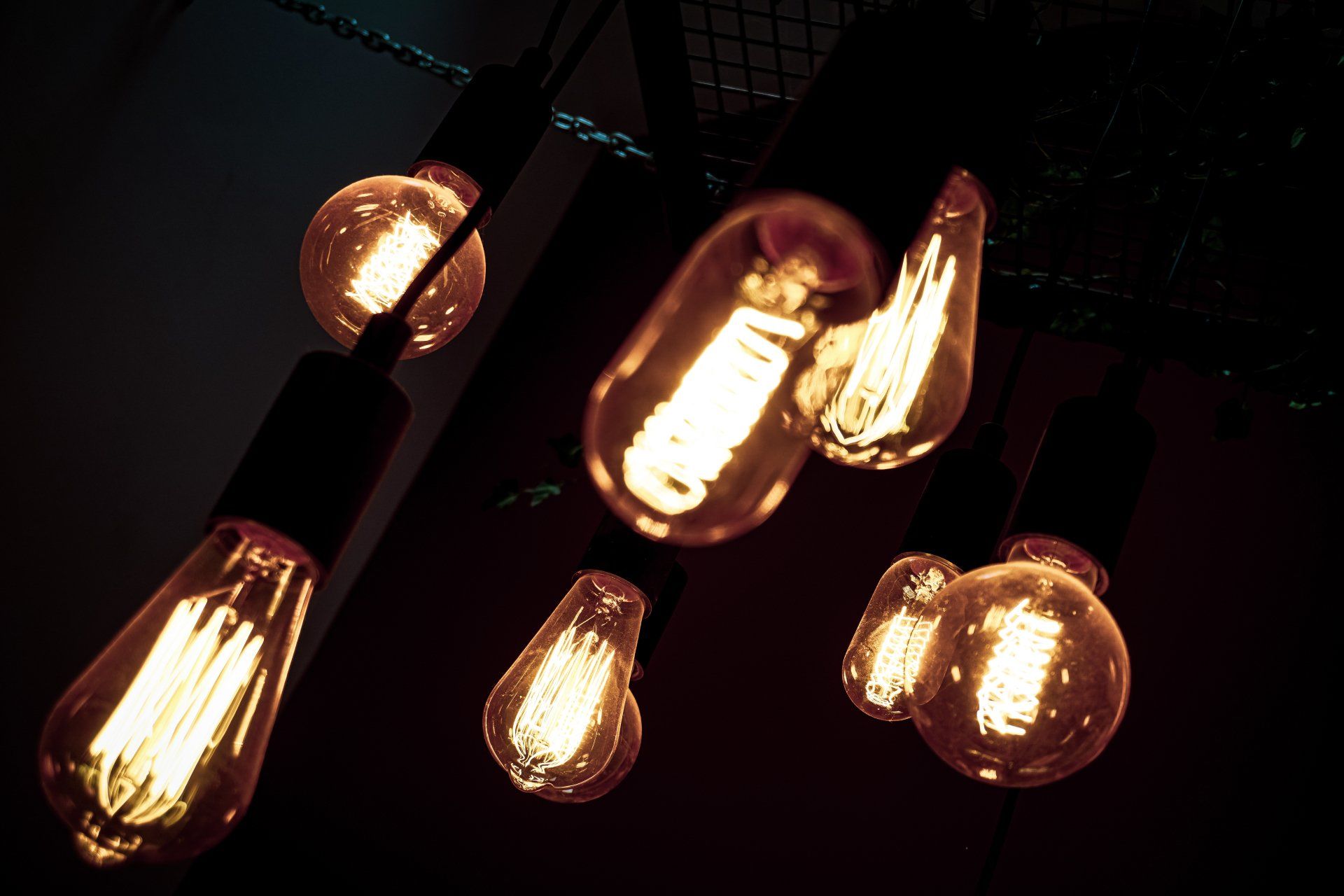 Filament light