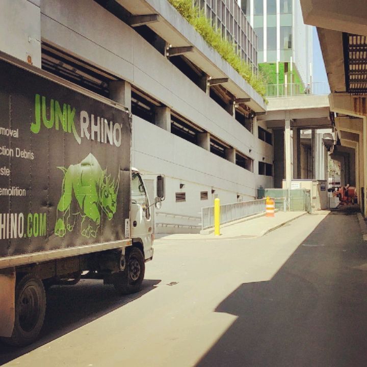 Junk removal truck 