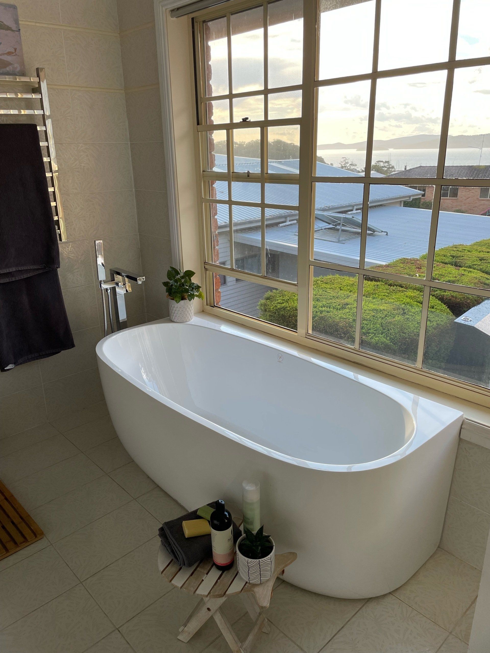 Bathroom with Bathtub — Raymond Terrace, NSW — NPD Plumbing & Drainage Pty Ltd