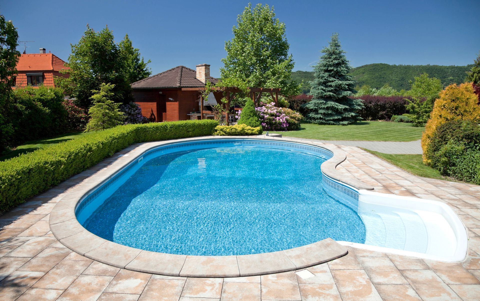 Designing Your Dream Backyard: Why Custom Pools Are Worth the Investment