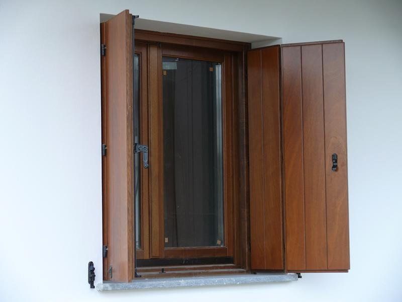 Scuri di legno