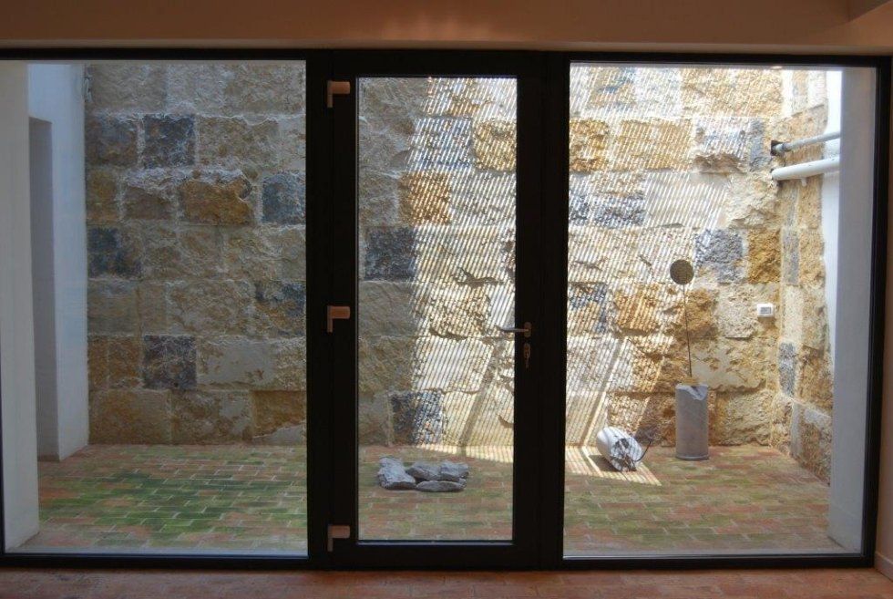 Infisso e muro esterne
