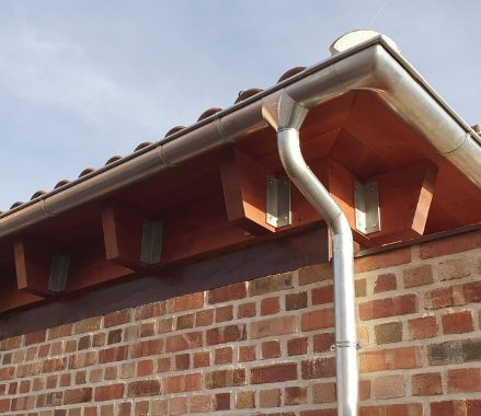 instalar canalones en vivienda unifamiliar de ciudad real