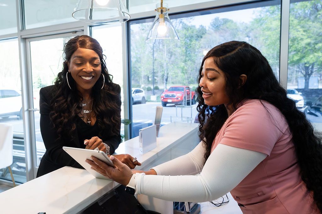 Team member with a patient at A-Z Sleep & Airway Center, home sleep testing in Glen Allen, VA