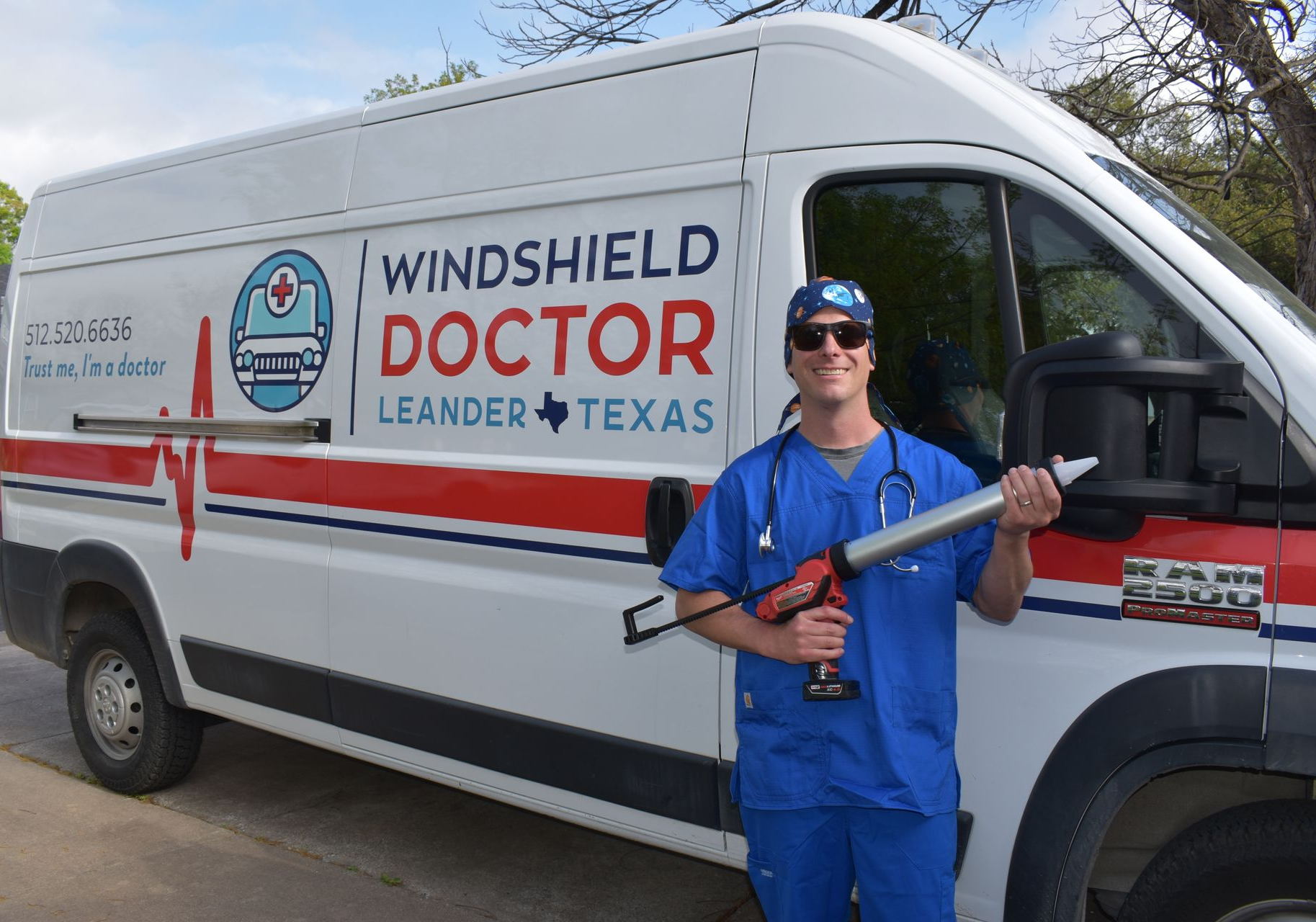 Land Rover windshield replacement in Leander, TX Land Rover windshield replacement in Leander, TX