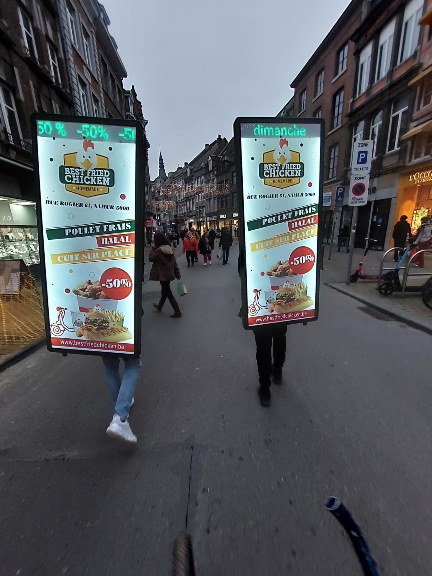 Street marketing - homme sandwich- sherpa-affichage