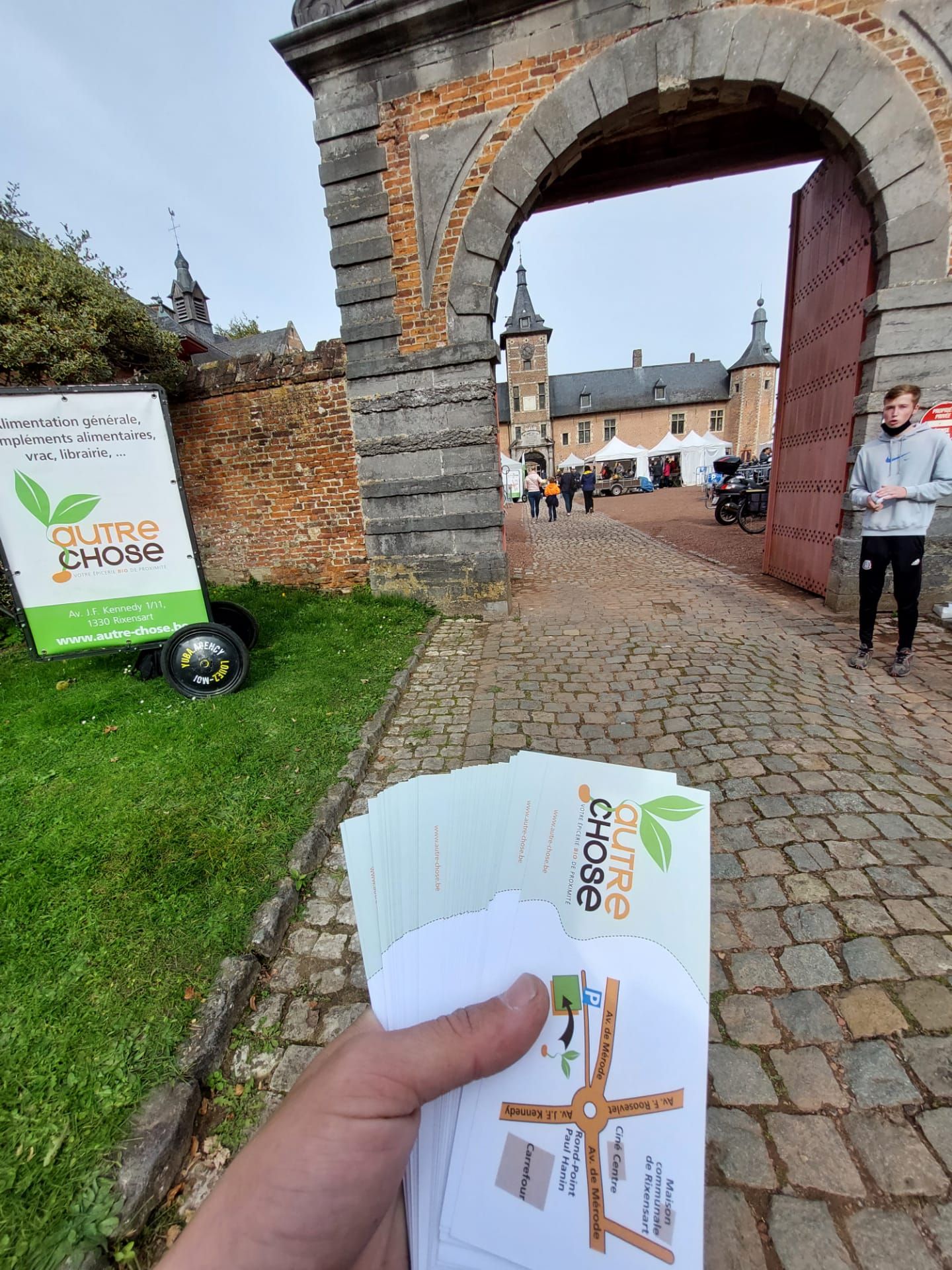 distribution de flyers - street marketing